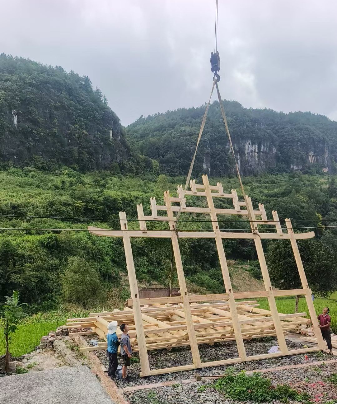 芙蓉区汽车吊出租公司怎么保证发动机散热问题